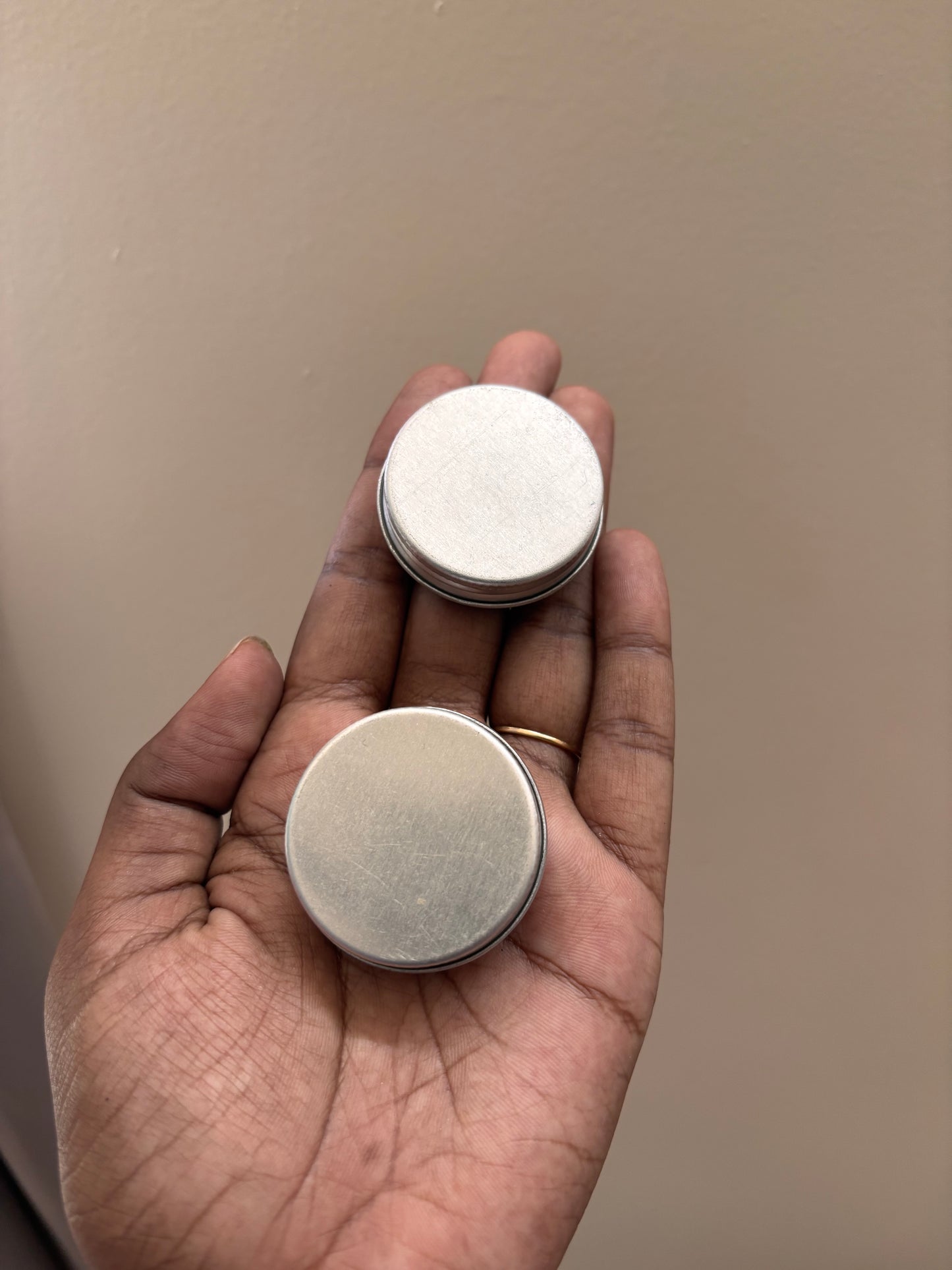 Lipbalm container (1.5 inch diameter) - 9 nos