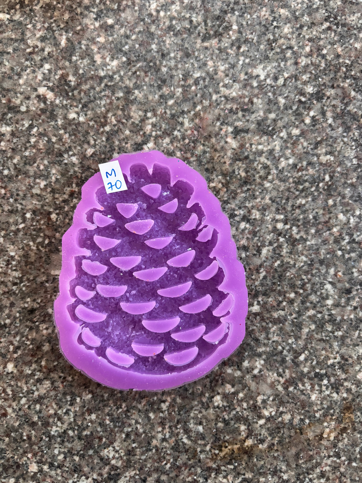Moulds - Pinecone Christmas- M70