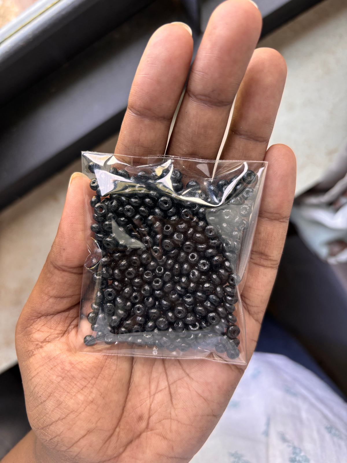 Beads -Black- T24