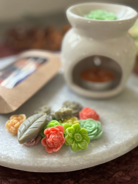 Off-White Diffuser Kit - Melts, Tealight Candles & Ceramic Diffuser