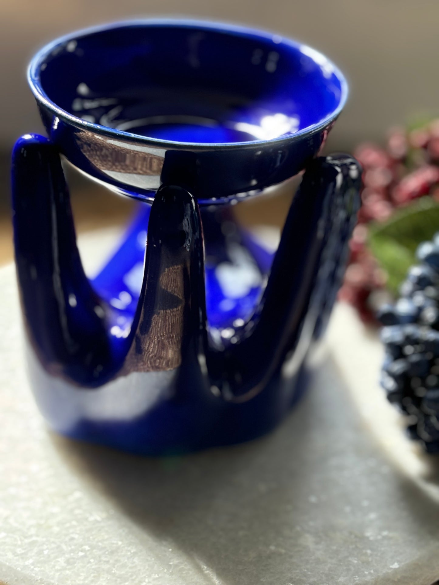 Diffuser - Hand (Electric Blue)