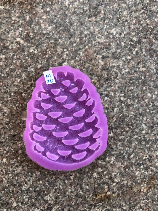 Moulds - Pinecone Christmas- M70