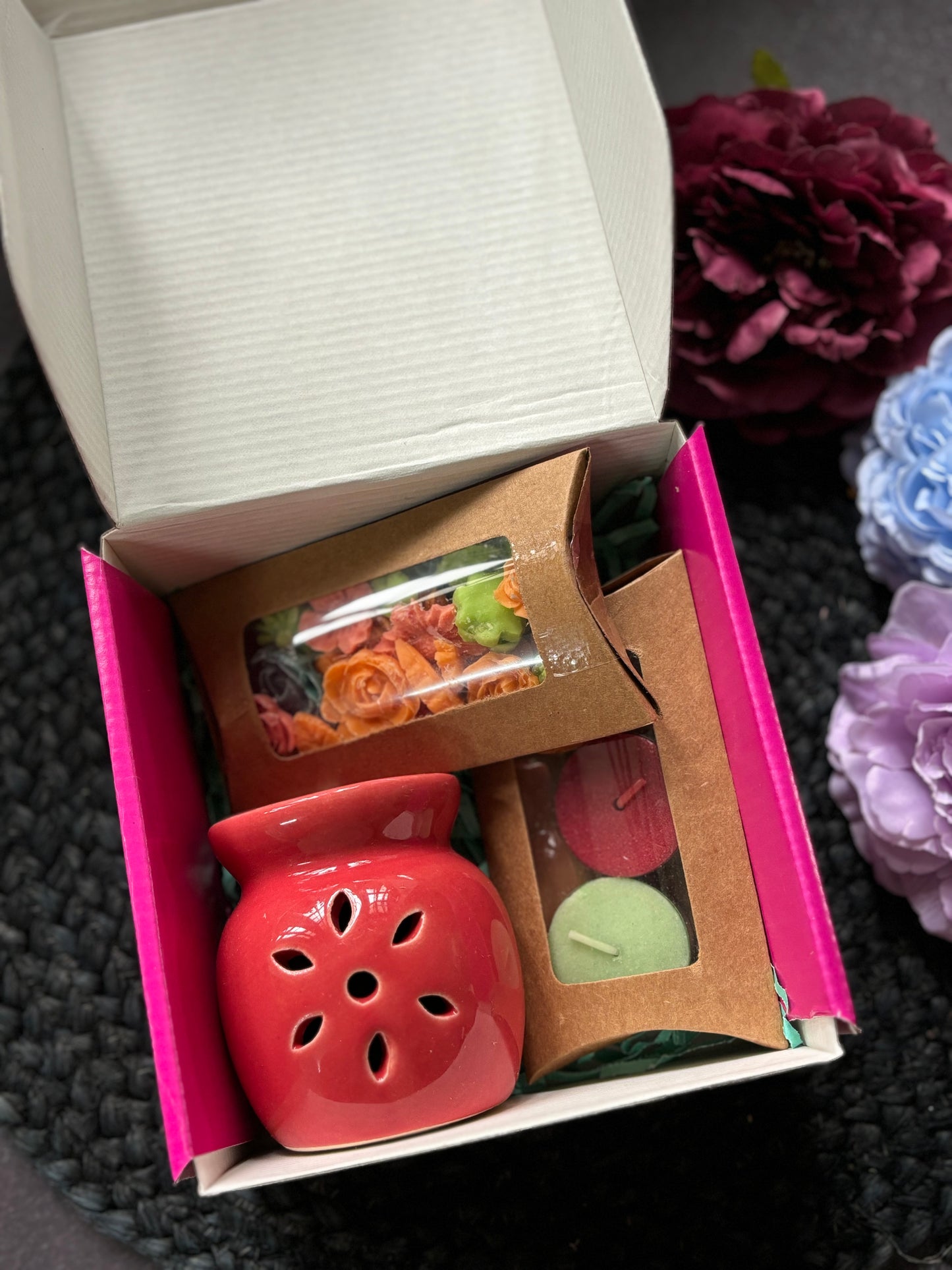 Diwali Hamper - Red Diffuser Kit - Melts, Tealight Candles & Ceramic Diffuser